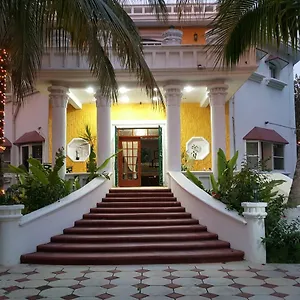 Mansion Giahn Bed and breakfast